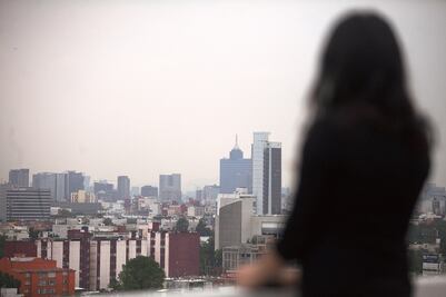 Advierten sobre nuevo método de fraude en CDMX; "sugar daddy" y "sugar mommy" son el principal objetivo