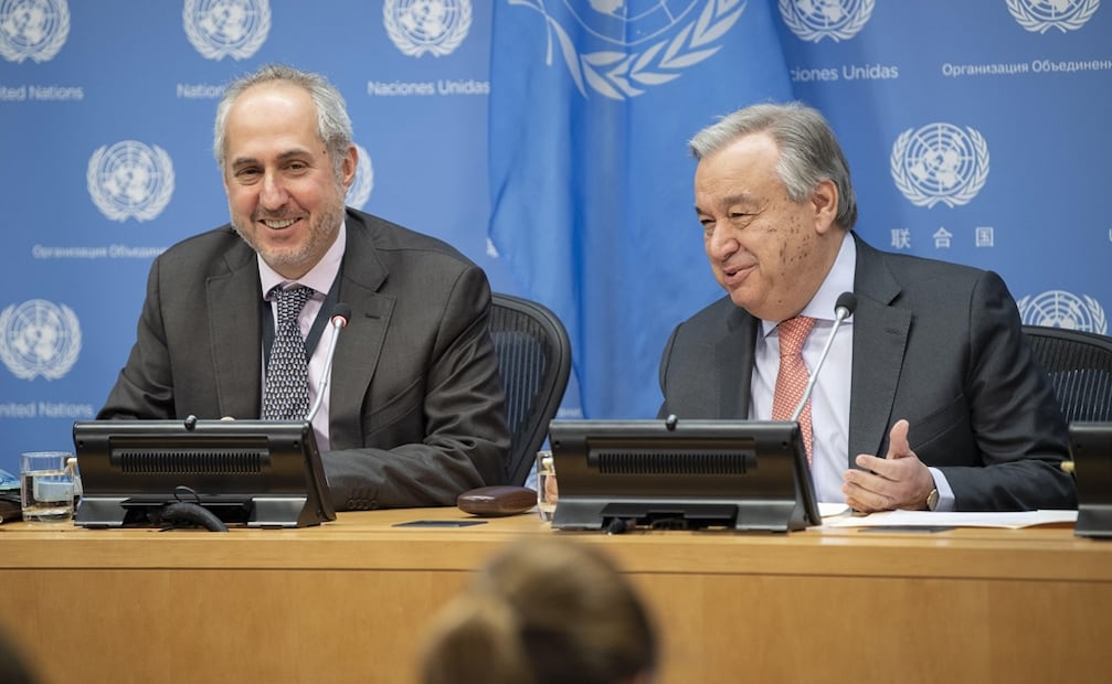 António Guterres, secretario general de la ONU (derecha), y Stéphane Dujarric, portavoz (izquierda). Foto: EFE