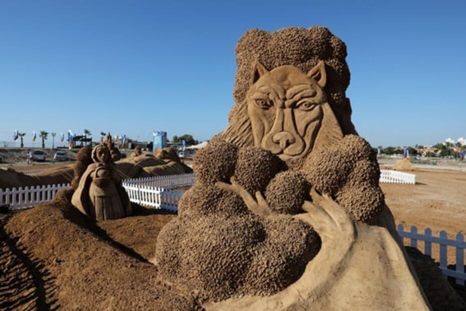 Ya comenzó el Festival Internacional de Esculturas de Arena 