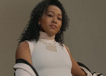 Por qué la tenista Naomi Osaka impactó con su outfit en la cancha