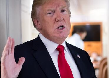 Trump critica a ex abogado Cohen y llama "valiente" a ex jefe de campaña Manafort