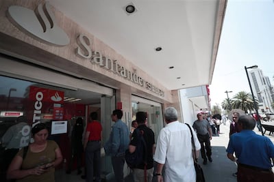 Estos son los días en que no abrirán los bancos en el 2022