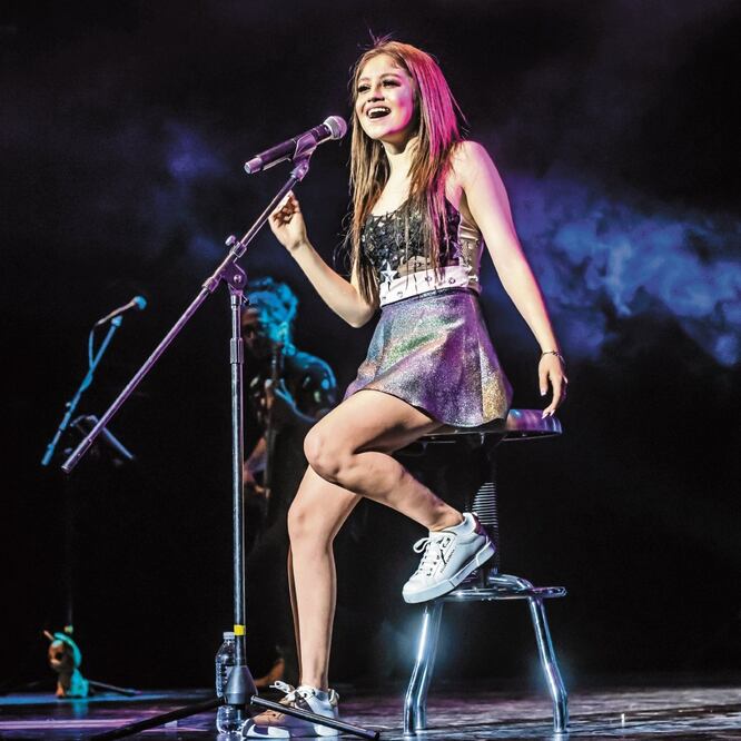 La artista dedicó el tema “Pensándote” a su abuelita. OCESA