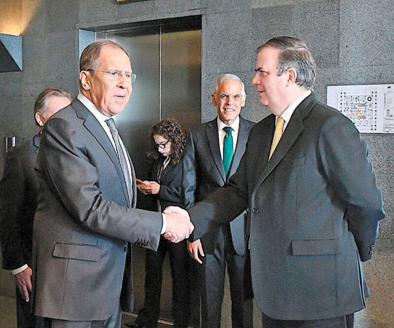 El ministro de Relaciones Exteriores de Rusia, Serguei Lavrov, y el canciller Marcelo Ebrard abordaron la posible integración de México al Consejo de Seguridad de la ONU. Foto: TOMADA DE TWITTER