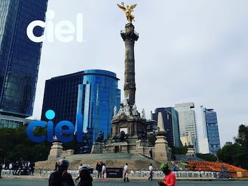 En sus marcas, listos... casi comienza Fashion Week México