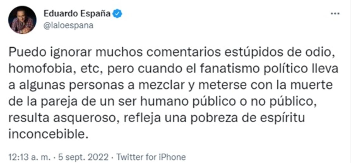 Lalo España califica de "fanatismo político" los comentarios sobre su postura ante la 4T