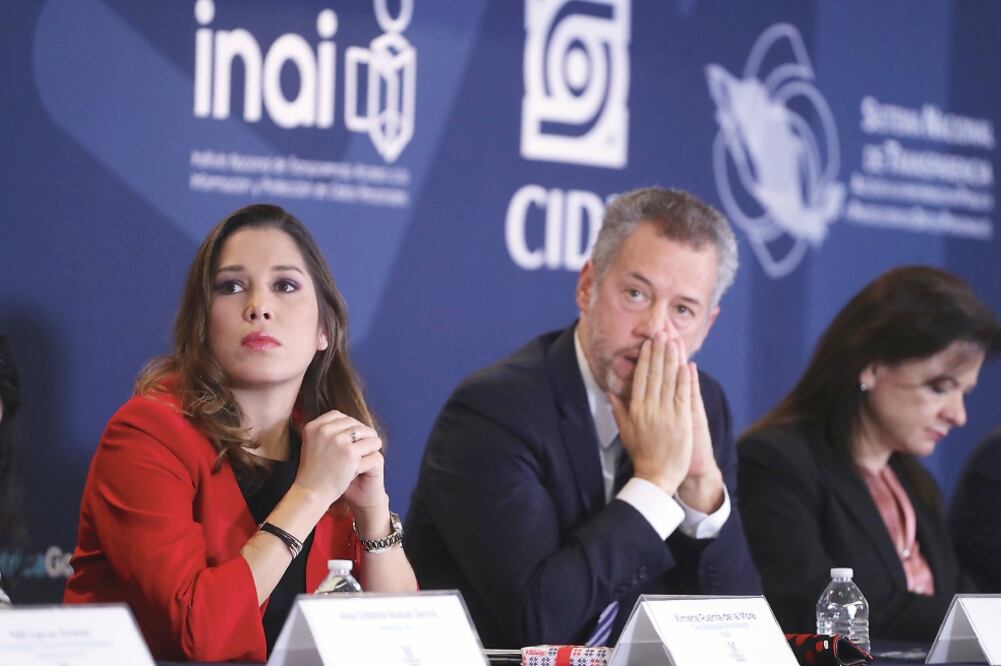 Asiste a inauguración. Ximena Puente, titular del Inai, participó en la Jornada por la Armonización Legislativa en Datos personales en Tlaxcala. (ARCHIVO EL UNIVERSAL)