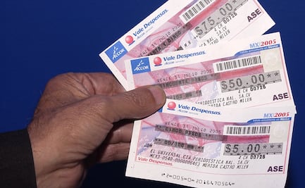 Acuerdan otorgar vales de fin de año por 13 mil 300 pesos a trabajadores del Estado 