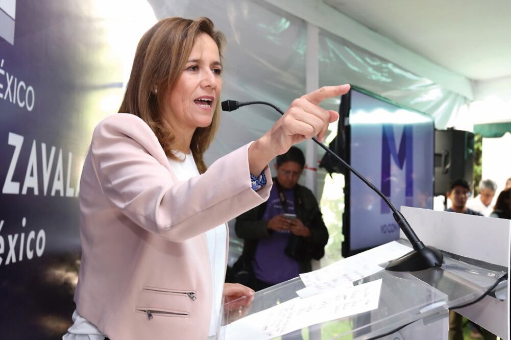 En las instalaciones de Yo con México, Margarita Zavala dijo que tiene varios obstáculos en el camino por la candidatura presidencial. (BERENICE FREGOSO. EL UNIVERSAL)