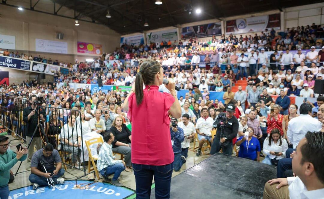 Aspirante a Coordinadora de la Defensa de la 4T, Claudia Sheinbaum frente a simpatizantes de Sonora. Foto: Facebook Claudia Sheinbaum Pardo