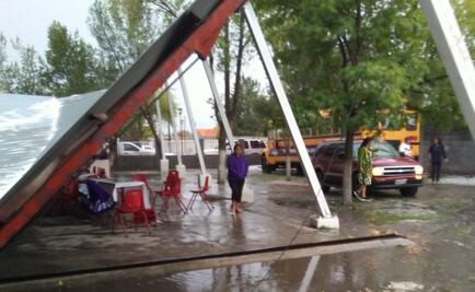 Granizada tira techo sobre asistentes a festival de Día de las Madres en NL