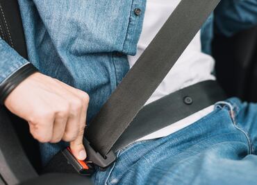 Por qué revisar el cinturón de seguridad antes de comprar un auto usado