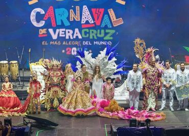 Coronan a la actriz Adriana Fonseca como Reina del Carnaval de Veracruz 2025; Juan Luis Guerra ameniza el segundo día de fiesta