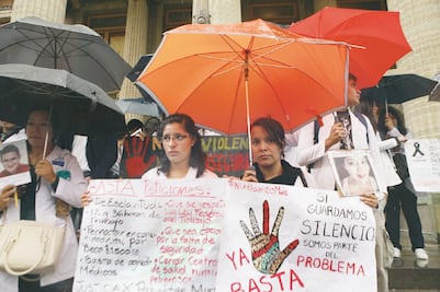Pasantes de medicina: acorralados por la inseguridad