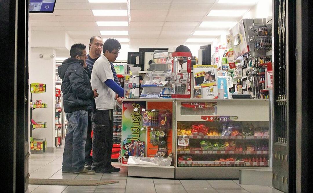 Oxxo aplicará el IVA en alimentos elaborados