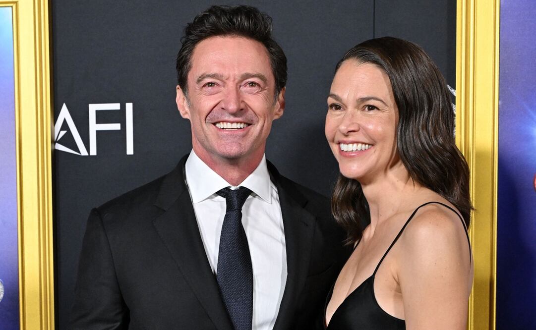 Hugh Jackman y Sutton Foster aparecen juntos por primera vez en una alfombra roja. 
FOTO: LISA O'CONNOR / AFP.