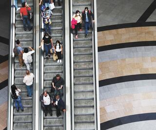 Recuperación de centros comerciales está ligada a restaurantes