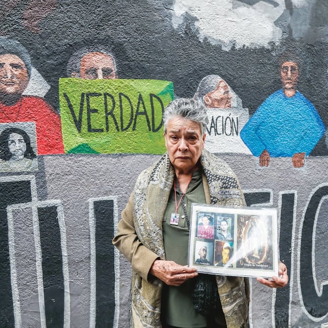 María Herrera ha buscado por una década a sus cuatro hijos: Raúl, Salvador, Gustavo y Luis. Afirma que vive “en un duelo permanente”. Foto: YADÍN XOLALPA. EL UNIVERSAL