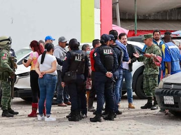 Riña entre comerciantes por cobro de derecho de piso desata balacera en Mercado Juárez, Toluca