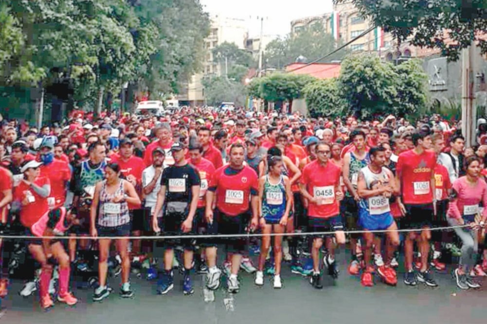 Alrededor de 2 mil personas participaron en la justa de 5 km. (ESPECIAL)