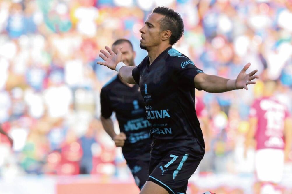 Camilo da Silva (82’) consuma voltereta. (IMAGO7)