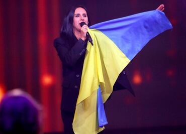 La cantante ucraniana Jamala narra el dolor de huir de la guerra con sus hijos