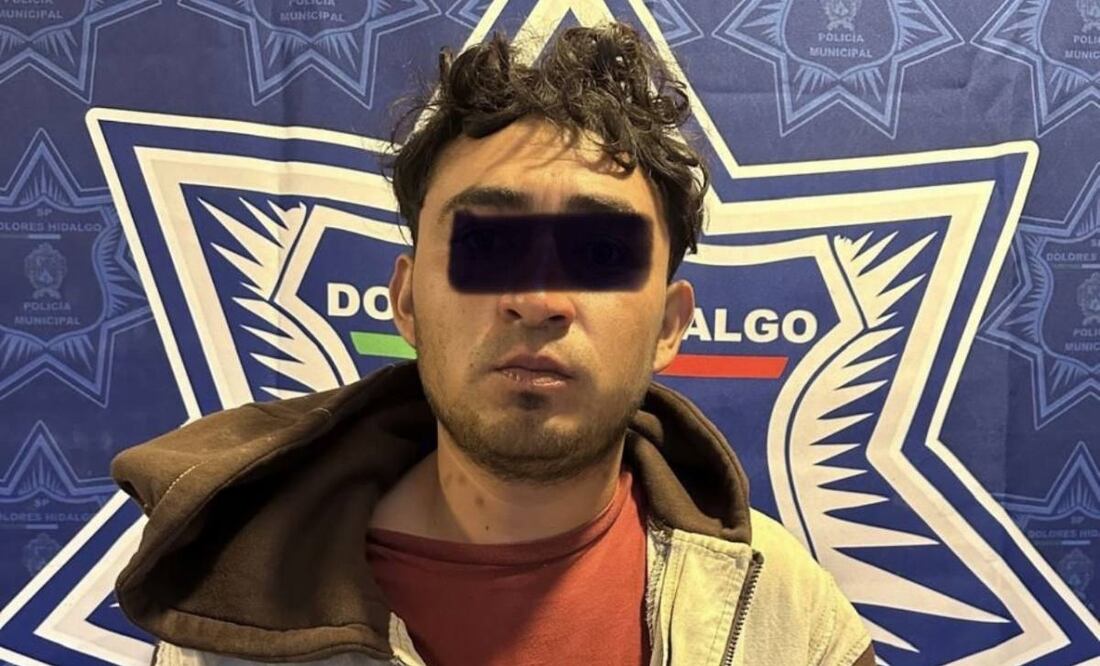 Detienen a conductor que invadio una cancha de fútbol y mató a dos personas en Dolores Hidalgo, Guanajuato.
Foto: Especial.