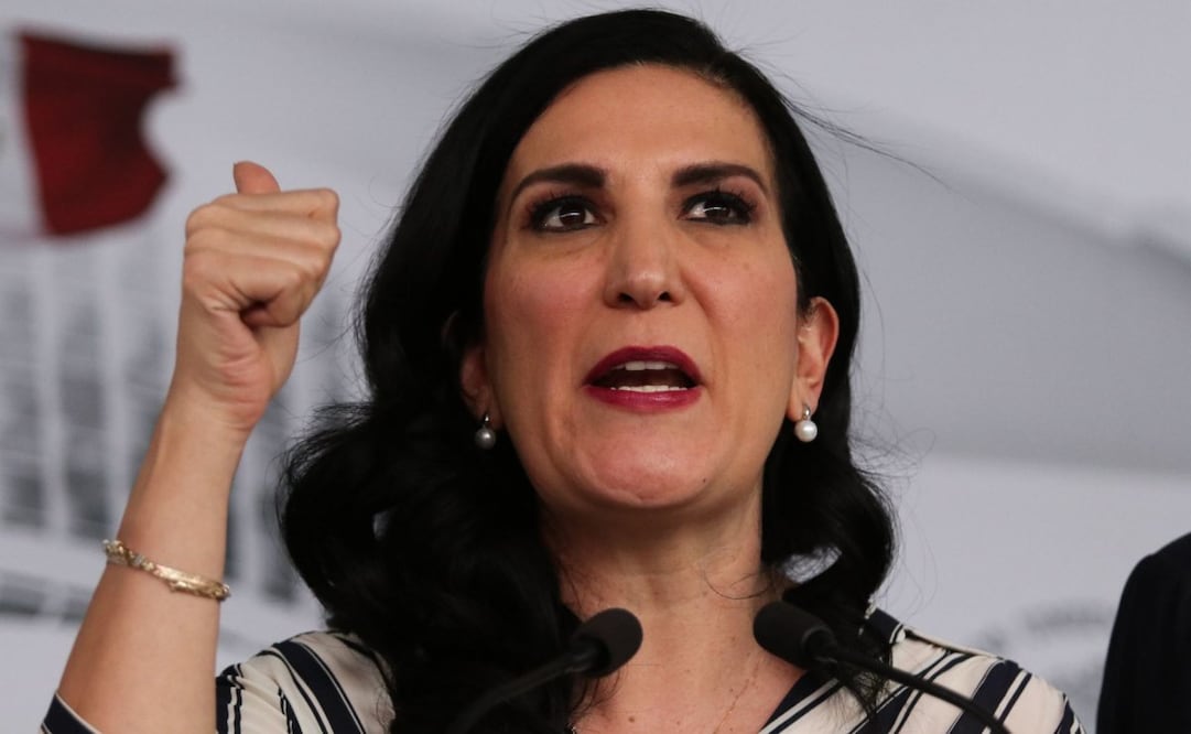 La legisladora Kenia López Rabadán ofreció conferencia de prensa en el Senado para exigir se repita la votación en torno a la elección de la titular de la Comisión de Derechos Humanos el pasado 12 de noviembre de 2019. Foto: Galo Cañas/ Cuartoscuro
FOTO: GALO CAÑAS /CUARTOSCURO.COM