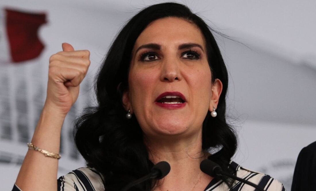 La legisladora Kenia López Rabadán ofreció conferencia de prensa en el Senado para exigir se repita la votación en torno a la elección de la titular de la Comisión de Derechos Humanos el pasado 12 de noviembre de 2019. Foto: Galo Cañas/ Cuartoscuro
FOTO: GALO CAÑAS /CUARTOSCURO.COM