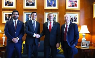 Velasco y embajador Lazzeri sostienen encuentro con Johnson en EU; revisan agenda bilateral