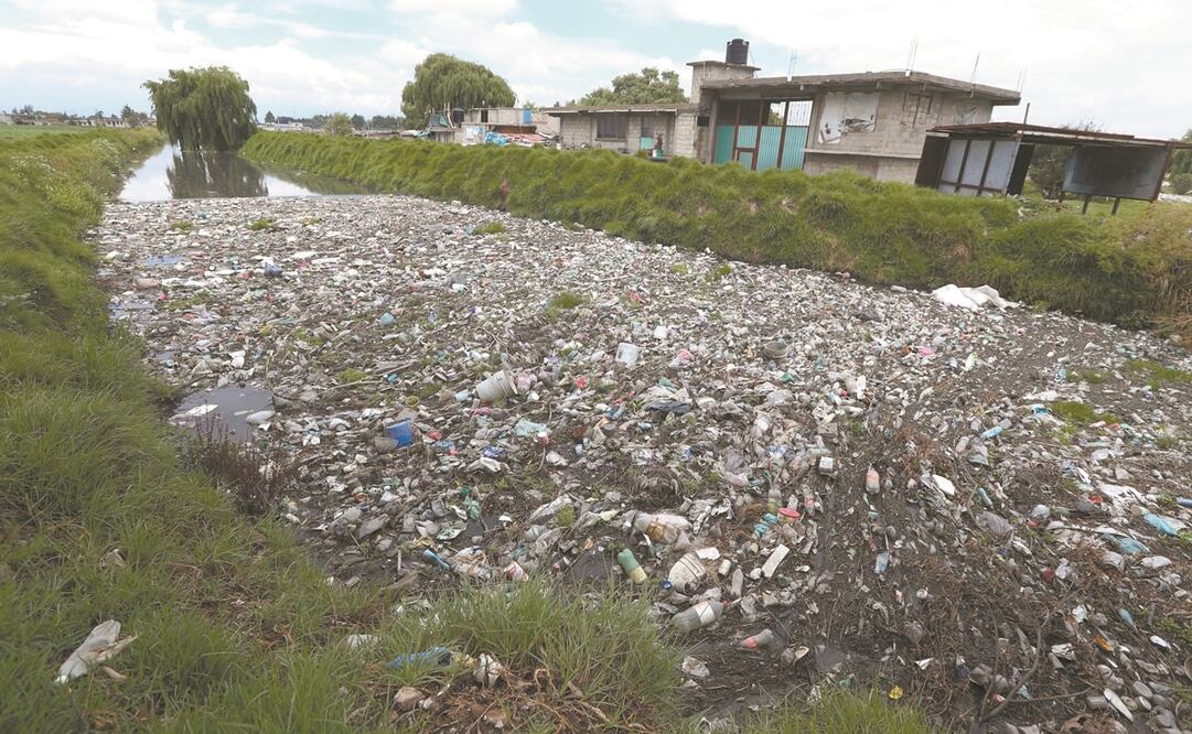 De 2018 a 2020, arroyos, lagos, lagunas, presas, zonas costeras y aguas subterráneas, considerados altamente tóxicos y no aptos para consumo humano aumentaron. Foto: Archivo. El Universal