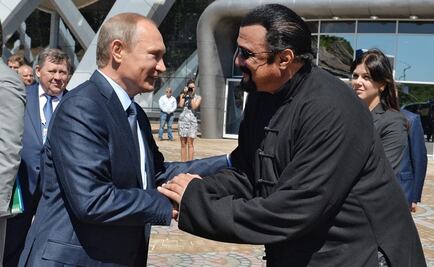 Vladimir Putin concede ciudadanía rusa a Steven Seagal 