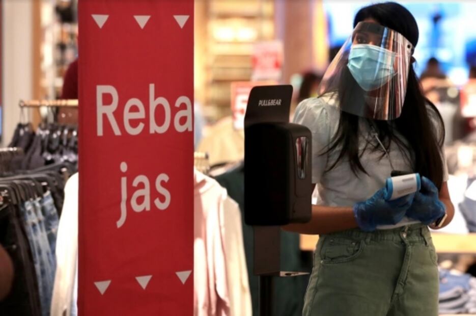 Visitas al Centro Histórico por orden alfabético y la vida en semáforo naranja, entre las fotos de la semana