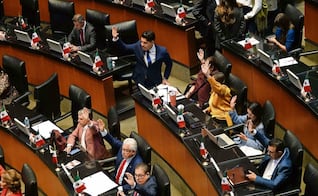 Senado tipifica como violencia laboral que mujeres perciban menor salario que hombres por el mismo trabajo; turnan a San Lázaro