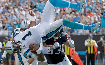 Carolina se impone en juego dramático a Houston  