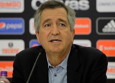 Dueños respaldan a Vergara