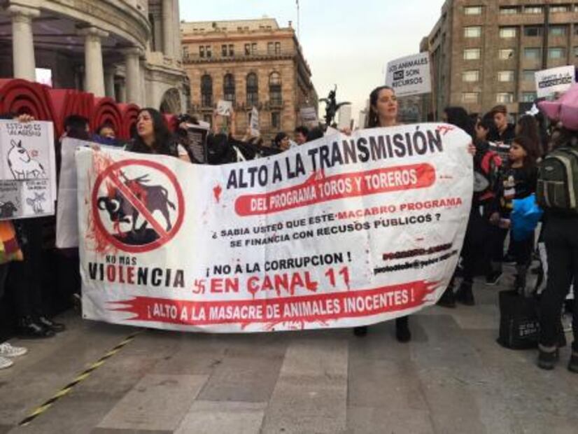 Marchan en la CDMX contra la explotación de los animales