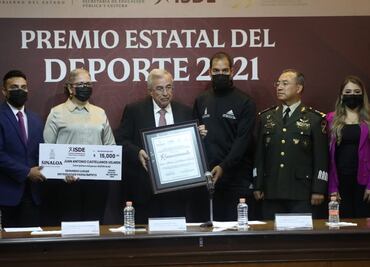 Gobierno de Sinaloa entrega premios a deportistas de excelencia