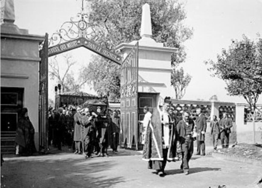 Antes había procesiones y discursos fúnebres en la capital