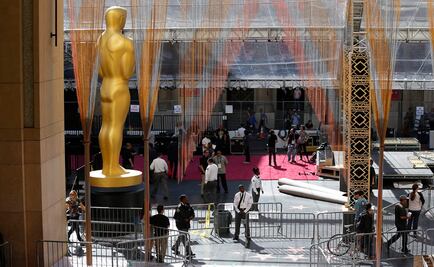 Instalan la alfombra roja de los premios Oscar