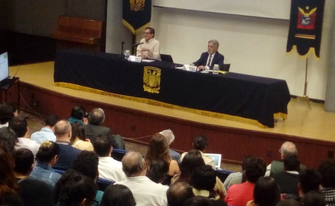 Salomón Chertorivski estuvo en la Facultad de Economía de la UNAM. Foto: Especial