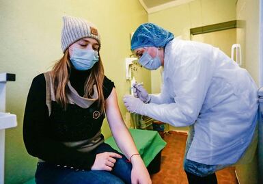 Científicos sugieren que un tipo de gen específico sería causante del Covid-19 grave en jóvenes sanos