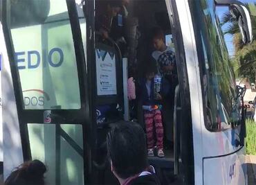 Caravana de migrantes espera por segundo día en la Magdalena Mixhuca