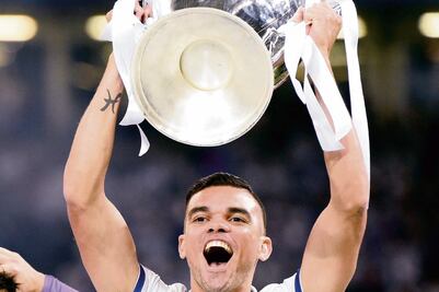 Pepe concluye ciclo con el Real Madrid 