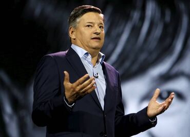 Ted Sarandos, de Netflix, espera que Christopher Nolan cambie su postura