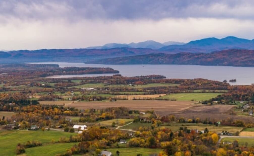 Champ, el monstruo que vive en un lago de Estados Unidos