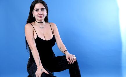 Celia Lora presume su... "conejito"