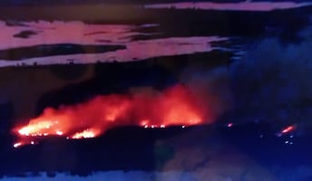 Incendio en procesadora de residuos en Nezahualcóyotl agrava contingencia ambiental; humo afecta a la CDMX