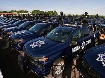 Dos patrullas entregadas a la Secretaría de Seguridad de Sinaloa presentan daños; analizan si están en condiciones operativas