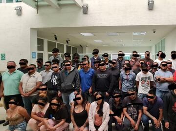 Detienen a 50 personas por extorsión y despojo en Texcoco, Estado de México; ingresan a 2 casas y exigen dinero para devolverlas